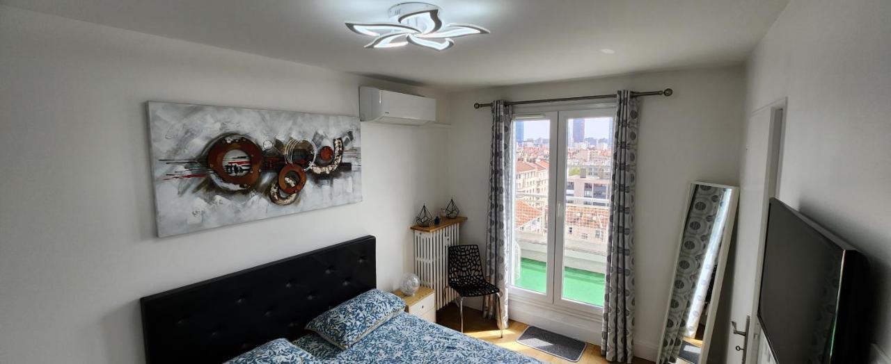 Plein Sud Terrasse Climatisation Garage Netflix Apartment Lyon Exterior photo